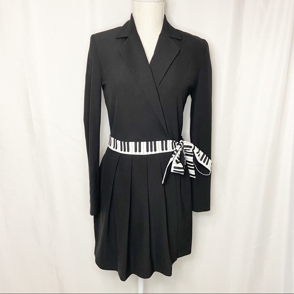 NWT Boutique Moschino Piano Wrap Jumpsuit Sz 4